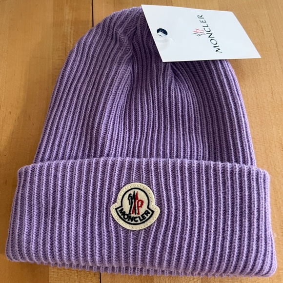 NWT Moncler Beanie Hat Wool & Acrylic One Size Purple - Picture 1 of 1